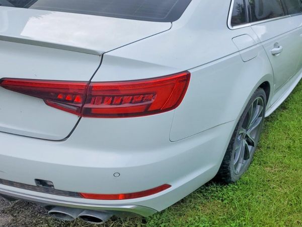 2018 AUDI S4