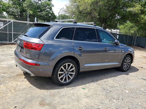 2018 AUDI Q7