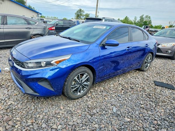 2022 KIA FORTE FE, LXS