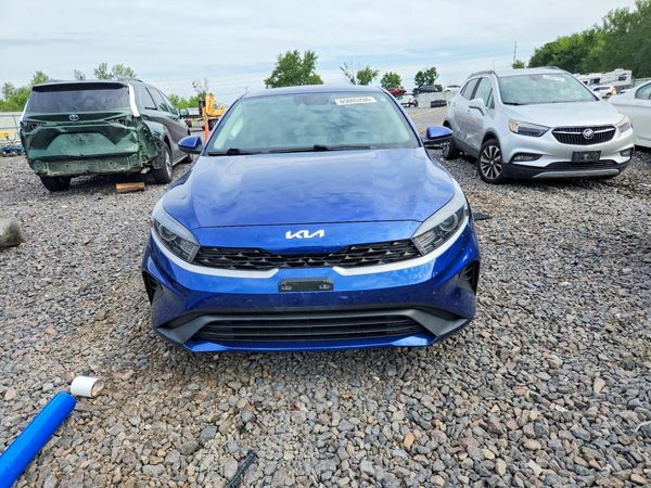 2022 KIA FORTE FE, LXS
