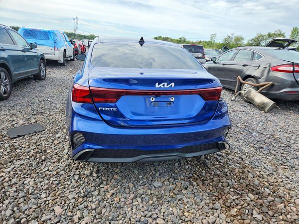 2022 KIA FORTE FE, LXS