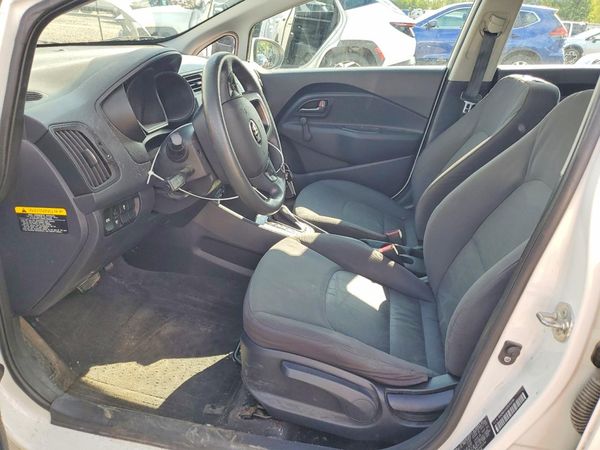2013 KIA RIO