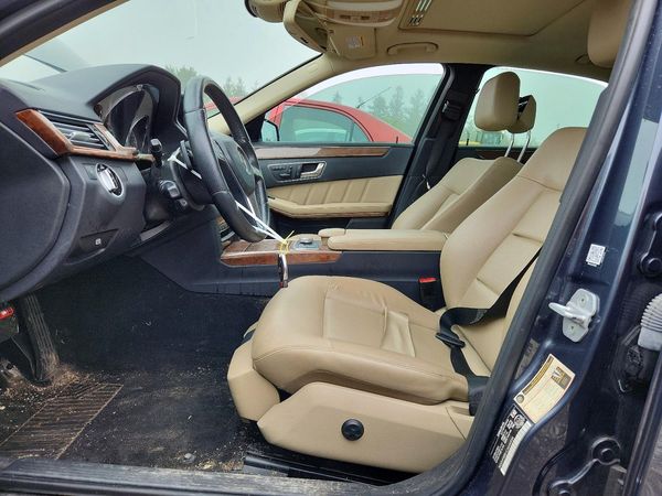 2012 MERCEDES E300W 4MATI