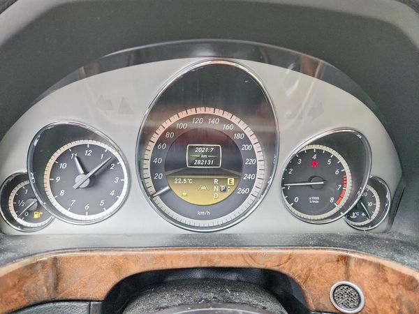 2012 MERCEDES E300W 4MATI