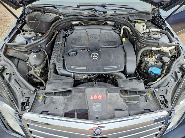 2012 MERCEDES E300W 4MATI