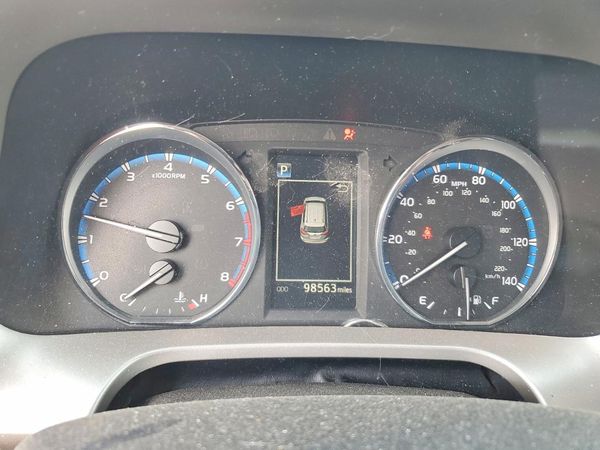 2016 TOYOTA RAV4 XLE (M Grade)