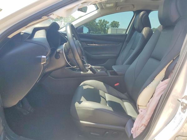 2023 MAZDA 3 Preferred Package