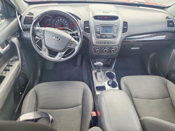 2015 KIA SORENTO GL