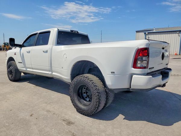 2022 RAM 3500 Big Horn, Lone Star