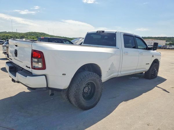 2022 RAM 3500 Big Horn, Lone Star