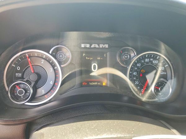 2022 RAM 3500 Big Horn, Lone Star