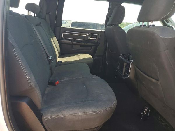 2022 RAM 3500 Big Horn, Lone Star