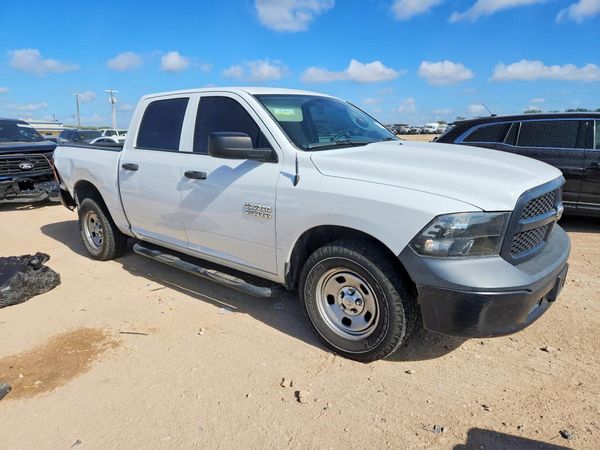 2015 RAM 1500 ST