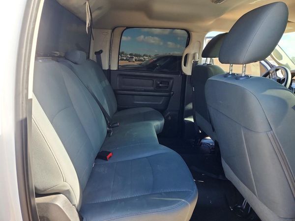 2015 RAM 1500 ST