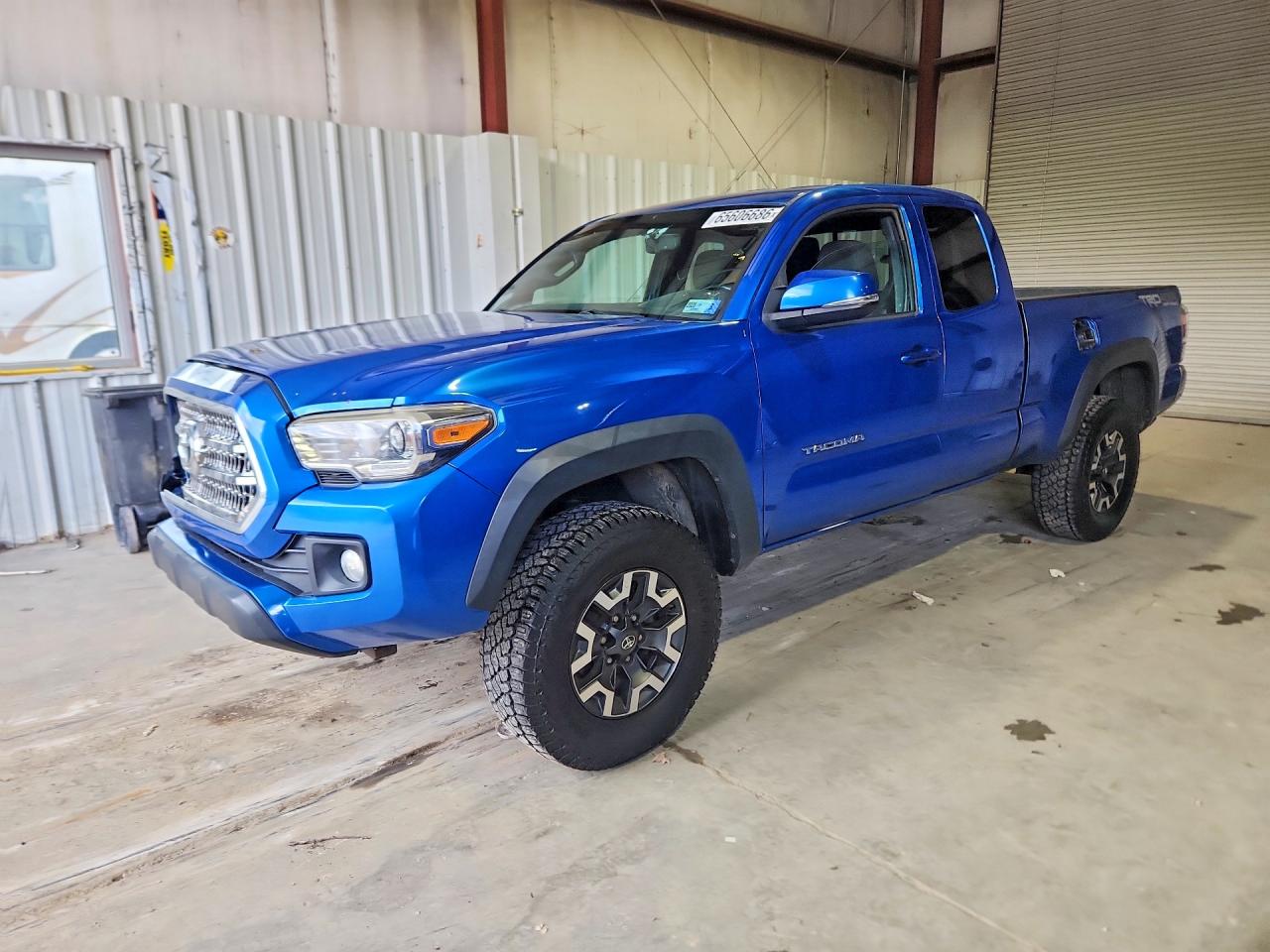 2017 TOYOTA TACOMA