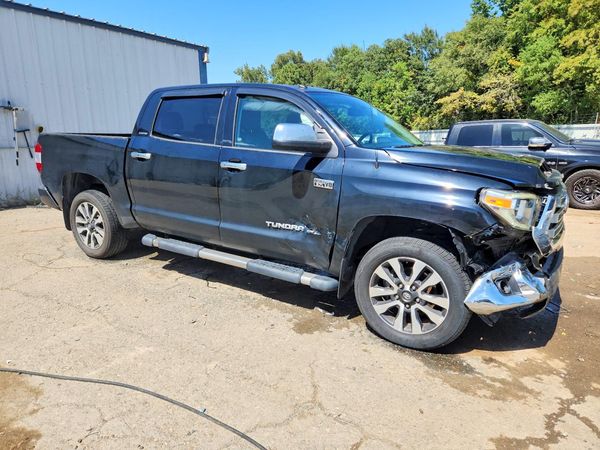 2018 TOYOTA TUNDRA Limited