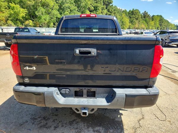 2018 TOYOTA TUNDRA Limited