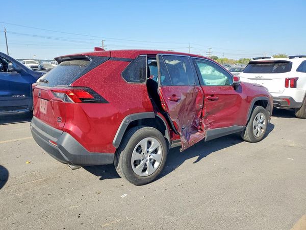 2022 TOYOTA RAV4 LE