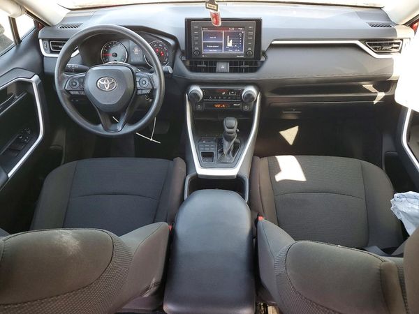 2022 TOYOTA RAV4 LE