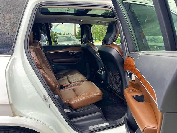 2019 VOLVO XC90 Inscription