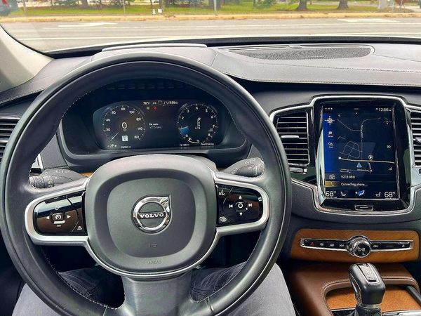 2019 VOLVO XC90 Inscription