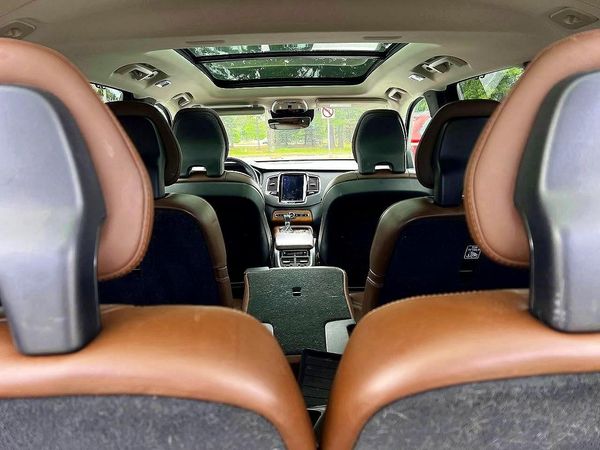 2019 VOLVO XC90 Inscription