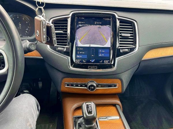 2019 VOLVO XC90 Inscription
