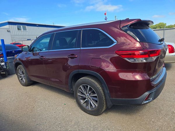 2017 TOYOTA HIGHLANDER