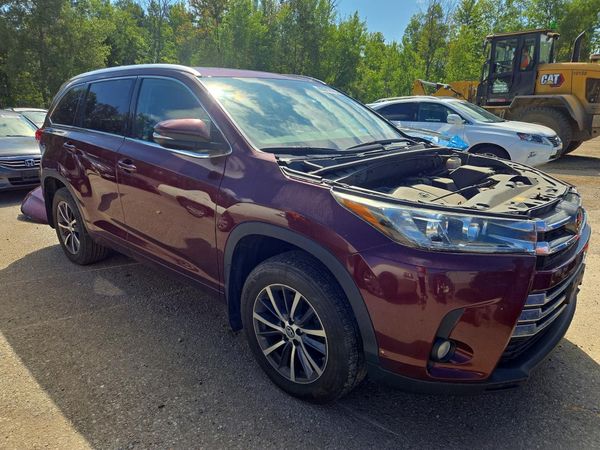 2017 TOYOTA HIGHLANDER