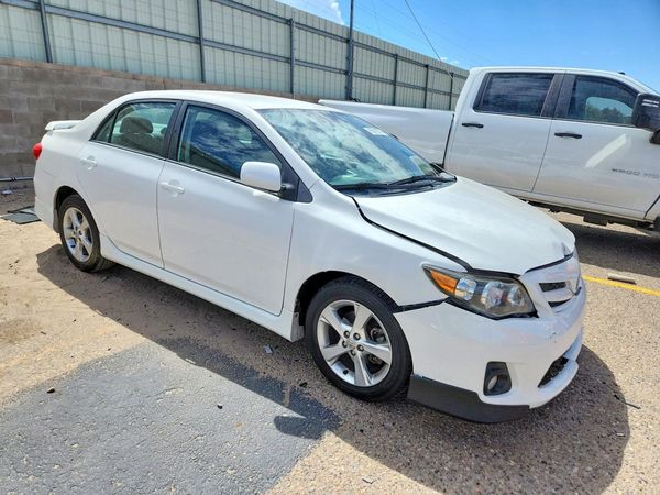 2013 TOYOTA COROLLA