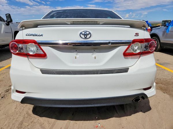 2013 TOYOTA COROLLA