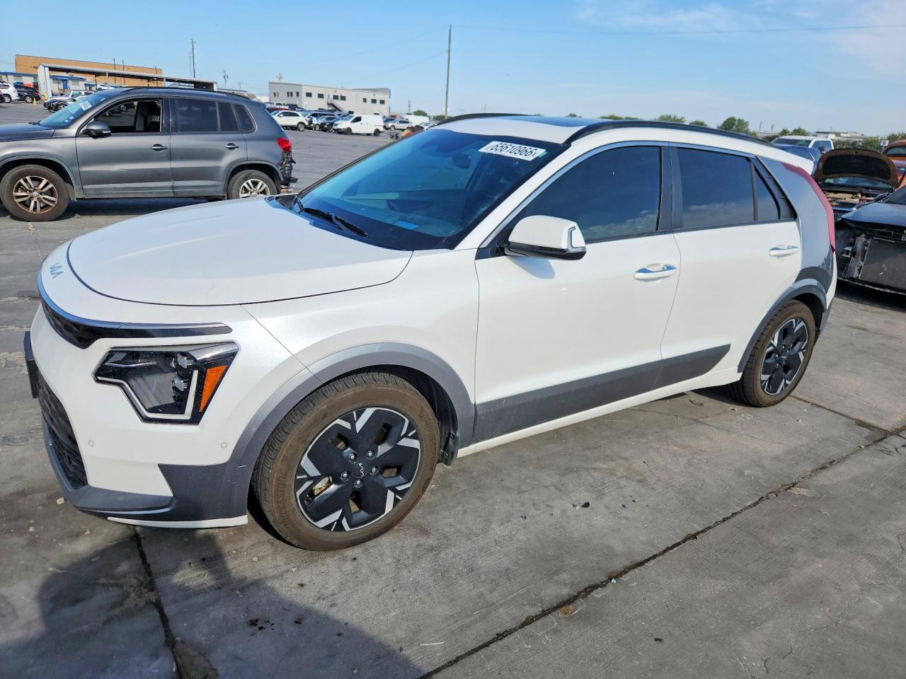 2023 KIA NIRO