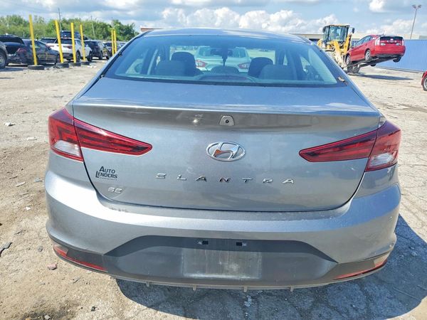 2019 HYUNDAI ELANTRA SE