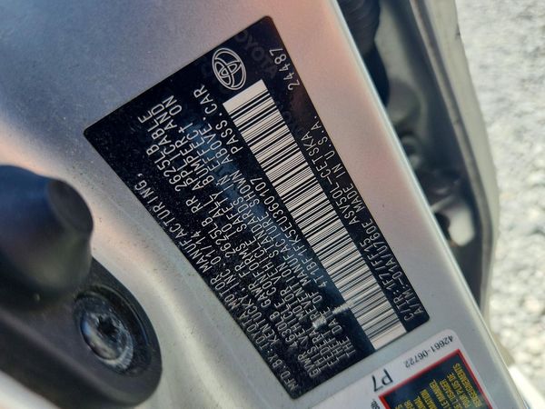 2014 TOYOTA CAMRY