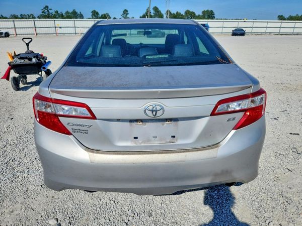 2014 TOYOTA CAMRY