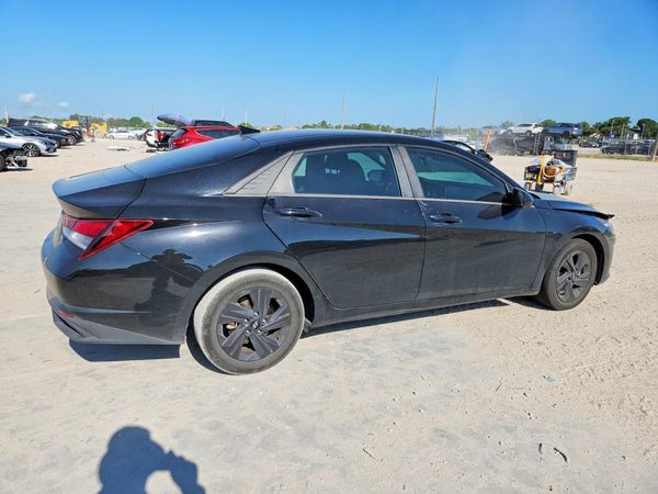 2023 HYUNDAI ELANTRA SEL — DIRR