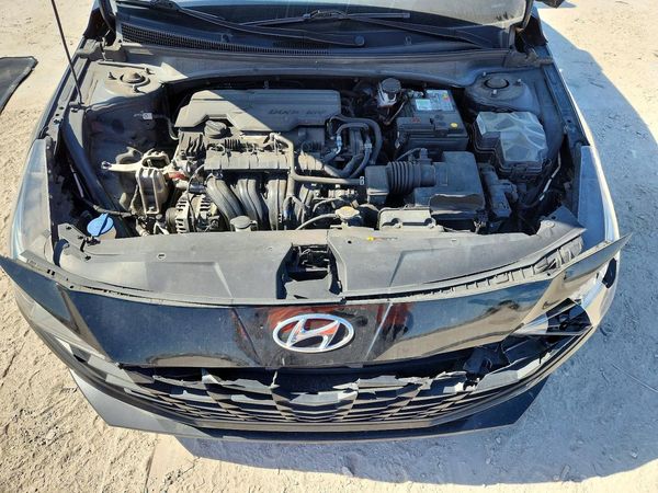 2023 HYUNDAI ELANTRA SEL — DENT