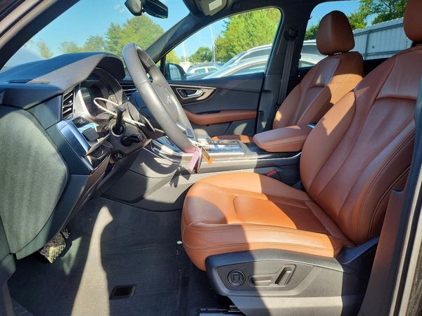 2022 AUDI Q7