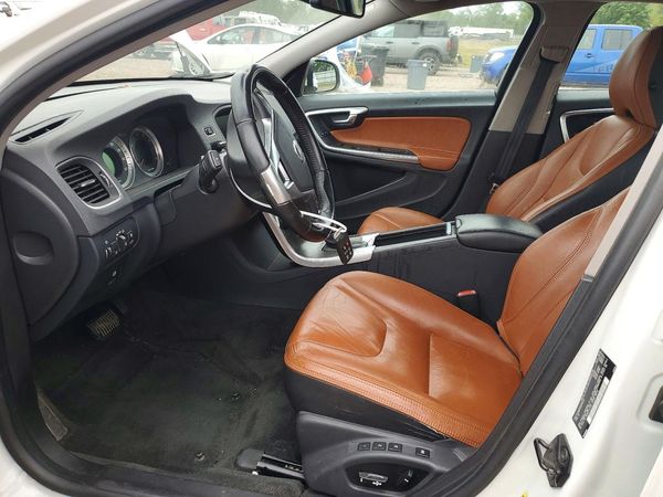 2013 VOLVO S60