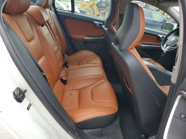 2013 VOLVO S60