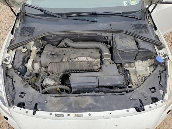 2013 VOLVO S60