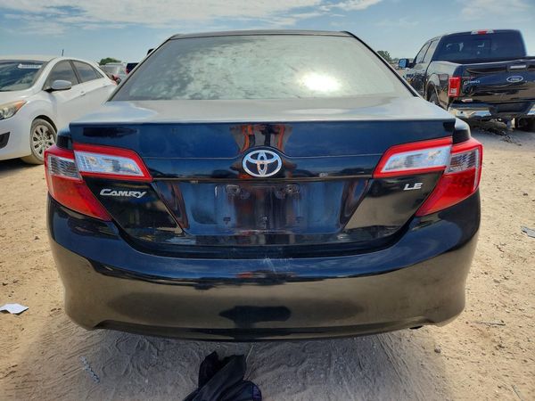 2014 TOYOTA CAMRY