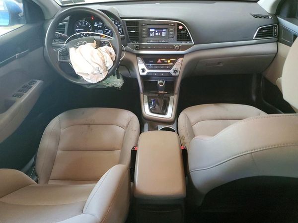 2017 HYUNDAI ELANTRA SE Base