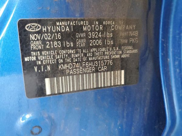 2017 HYUNDAI ELANTRA SE Base