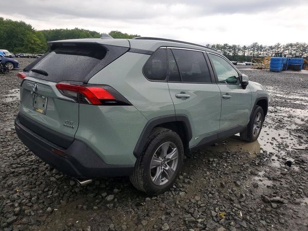 2022 TOYOTA RAV4