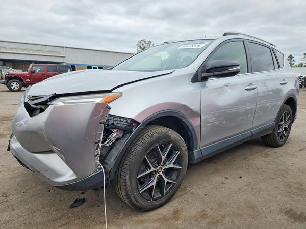 2018 TOYOTA RAV4 SE