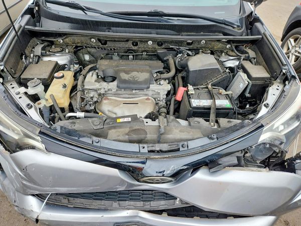 2018 TOYOTA RAV4 SE