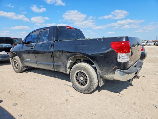 2013 TOYOTA TUNDRA SR5