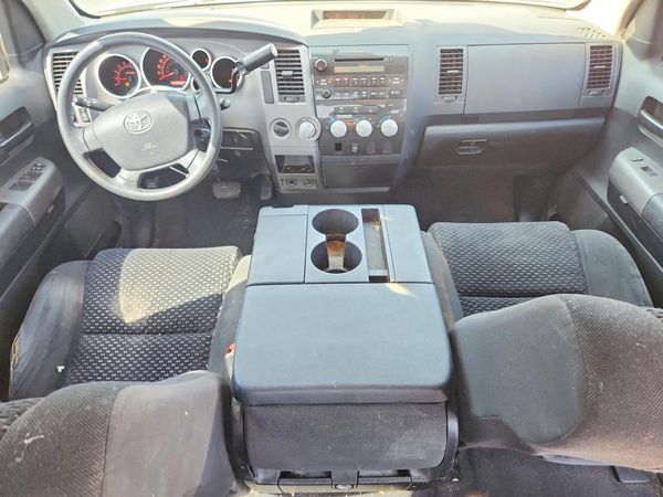 2013 TOYOTA TUNDRA SR5