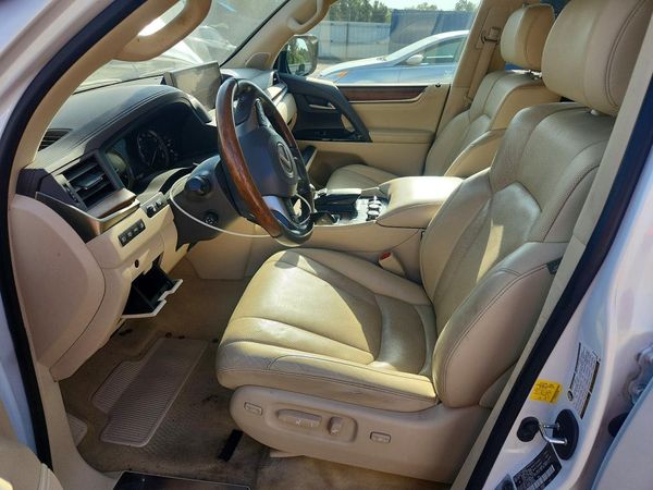 2020 LEXUS LX